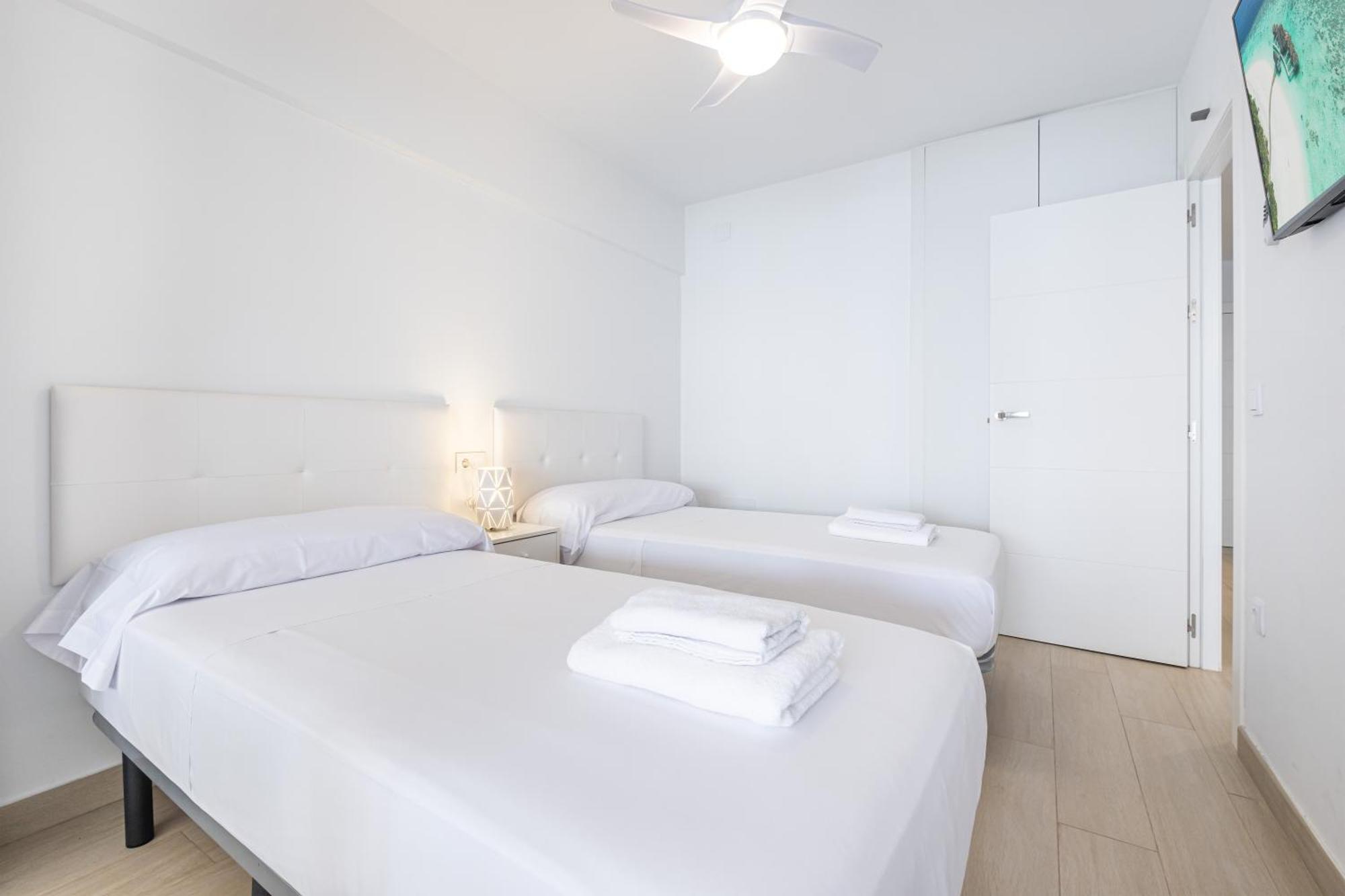 Santa Margarita Deluxe 14-C Levante Beach بينايدورم المظهر الخارجي الصورة